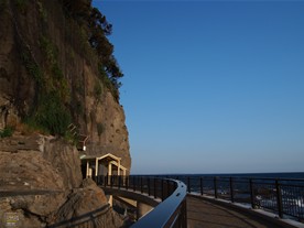 江の島岩屋の出入口付近の様子。太平洋を見渡す絶景。