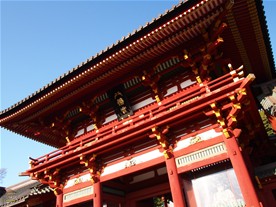八幡宮は源氏の守護神。